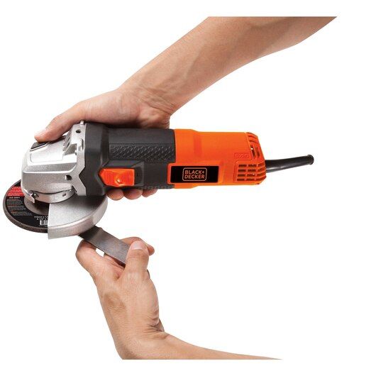 Esmer Angular 4.1/2 820W 120V G720BR B&D