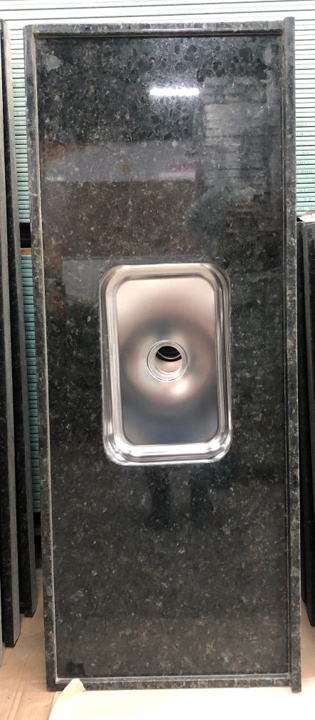 Pia Granito 120X55 Vd Ubatuba Marm Laiber... Pia Granito 120X55 Vd Ubatuba Marm Laiber...