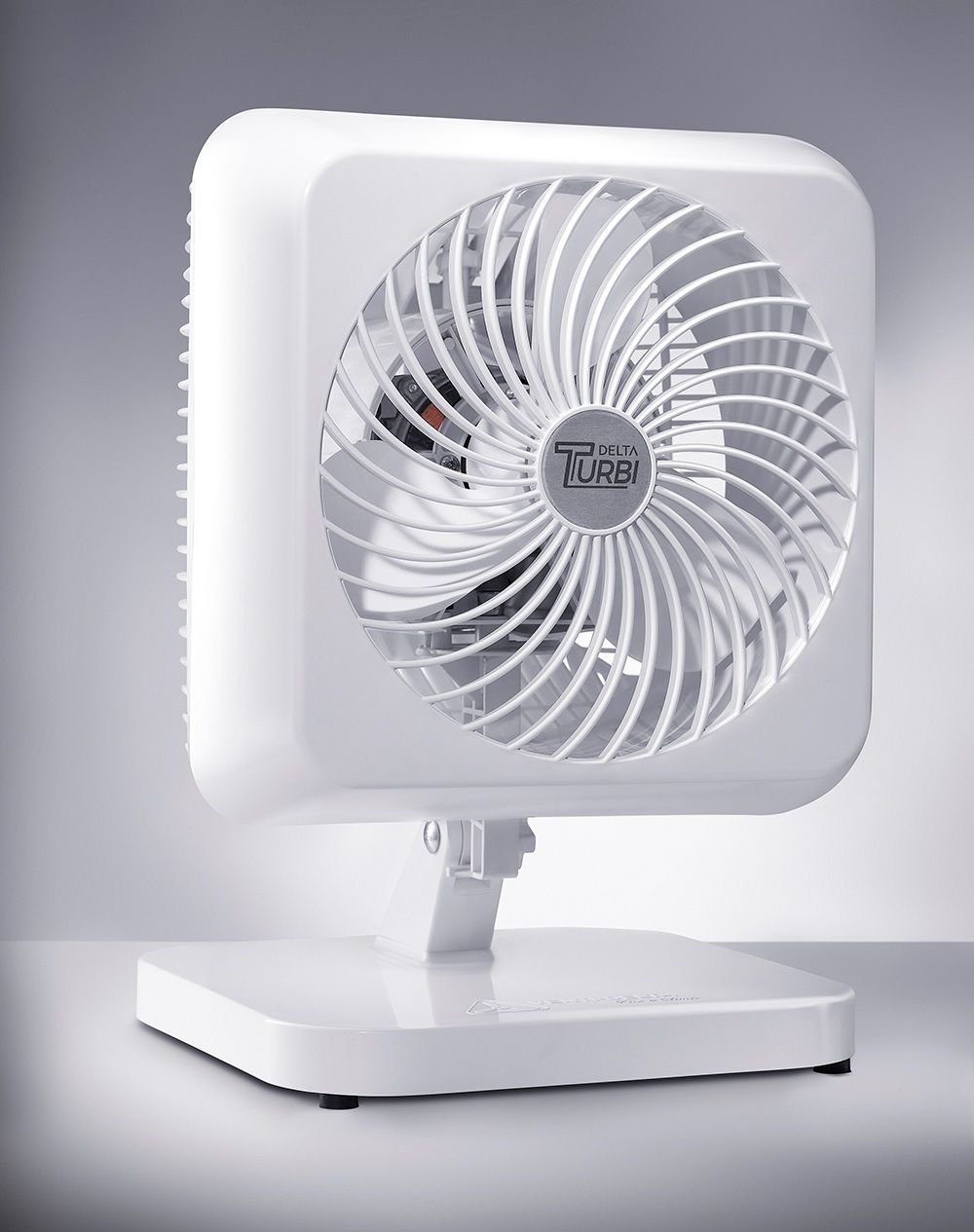 Oscilante Delta Turbi 127 V BRanco Oscilante Delta Turbi 127 V BRanco
