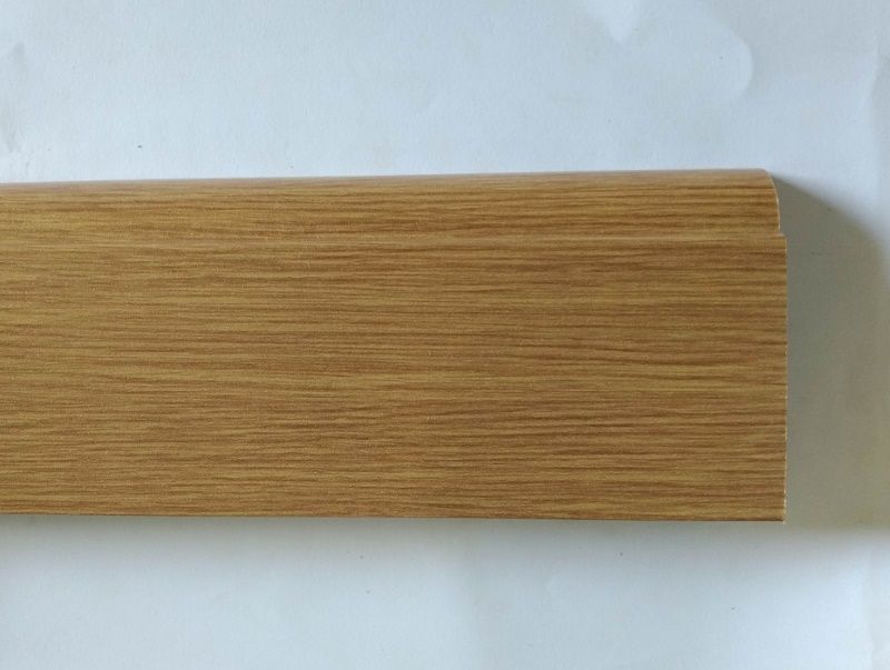 Rodape Clean Carv Malta/Cumaru Raiz (2,10...